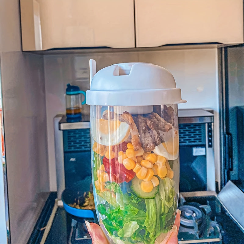 Large Capacity Salad Shaker with Portable Dressing Rack, Perfect for Picnics and Lunches. Easy to Clean and a Must-Have Addition to Your Kitchen Supplies and Tools.