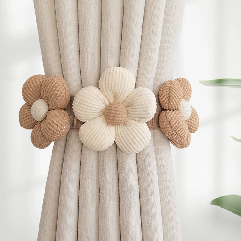 Decorate your bedroom or living room with this elegant Flower Pattern Curtain Tieback. No drilling necessary - simply use the Binding Strap to secure your curtains with style. This Curtain Storage Rope is a convenient and stylish addition to your home