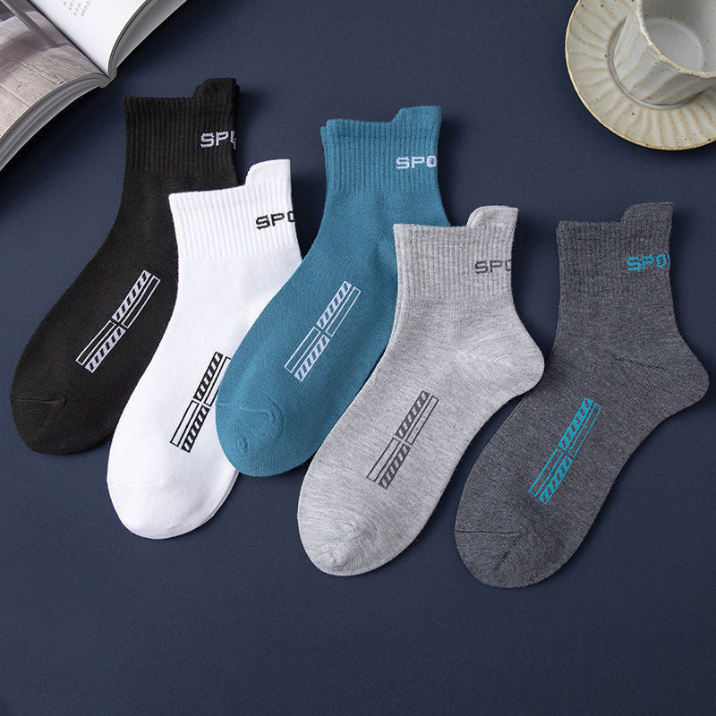 High quality casual socks for men in a pack of 10 pairs, size 38-45. Great gift for sports enthusiasts.