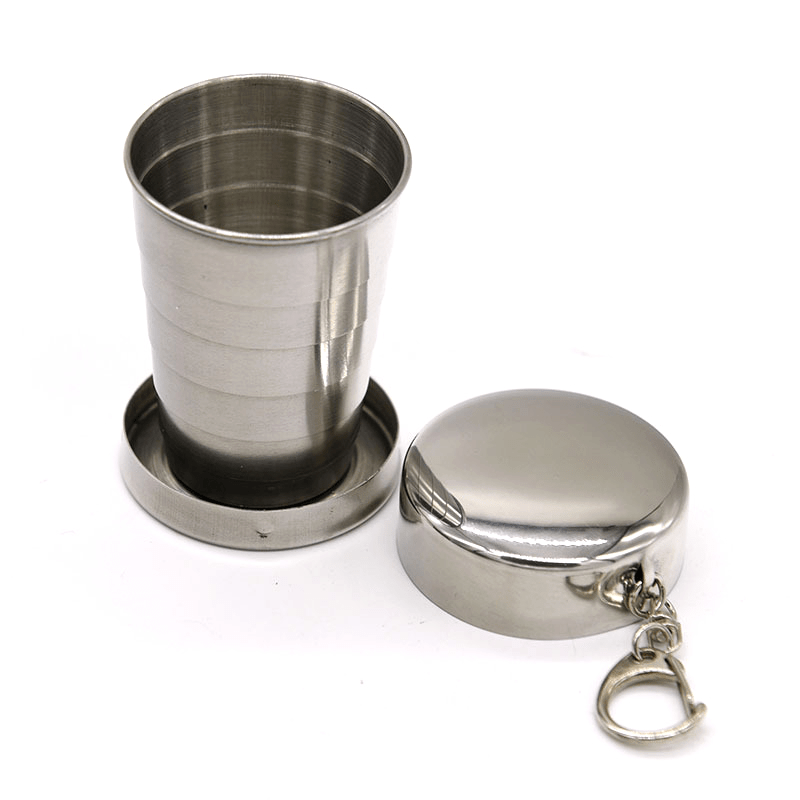 Stainless steel folding cup with keychain, retractable and portable. Ideal for camping and outdoor activities.