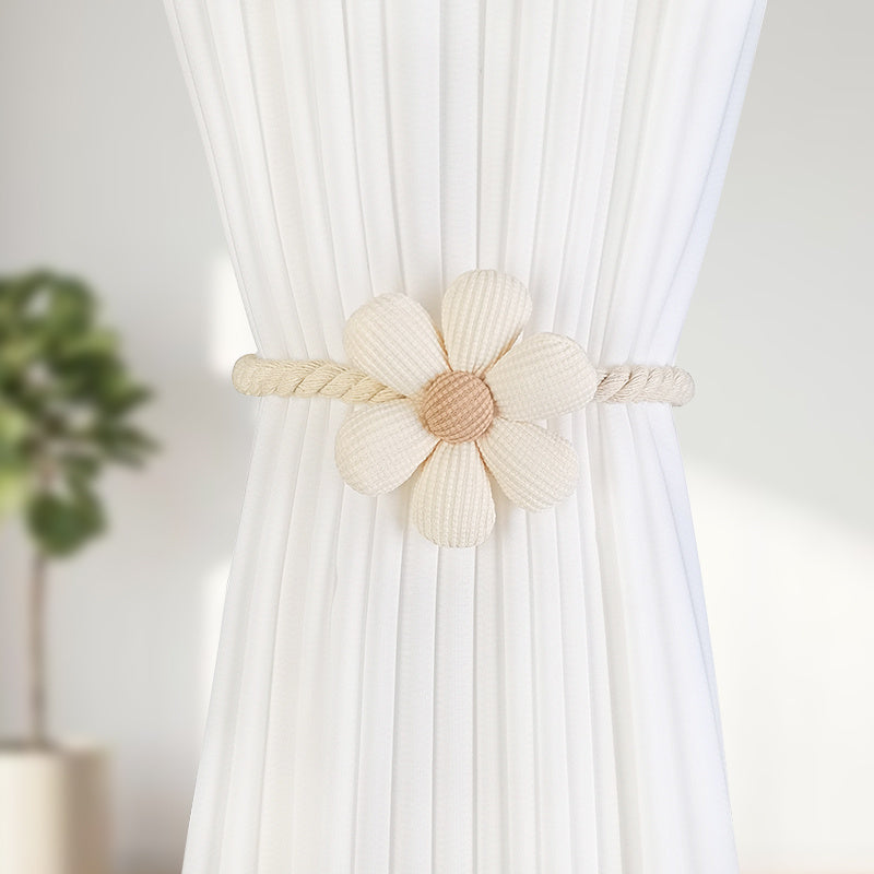 Get yourself a Magnetic Curtain Buckle to tie back your curtains easily in a modern, small fresh flower design. This Creative Curtain Rope Bundle is perfect for holding back door curtains in your bedroom or living room, adding a touch of style to your