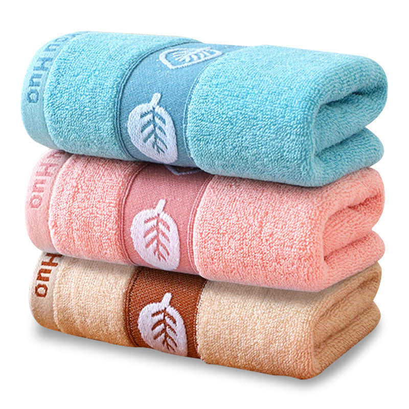 Three soft towels that are thick and absorbent, perfect for daily use and makes a great gift for Christmas, Halloween, or Thanksgiving.