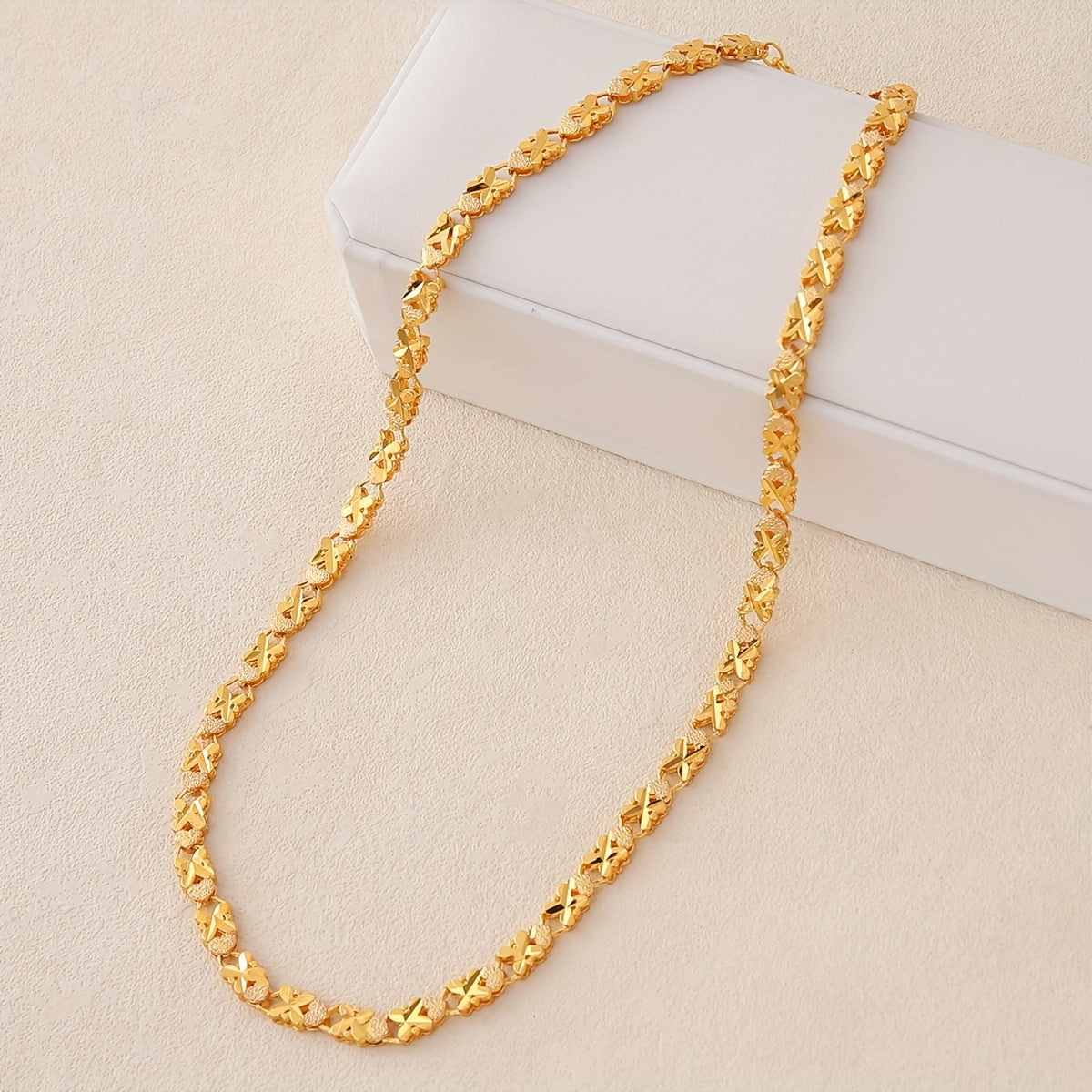 Stylish Retro-Inspired 24K Gold Plated Link Necklace for Women - Ideal for Weddings & Everyday Elegance, Middle Eastern, Bridal Jewelry