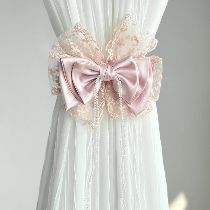 Add a touch of elegance to your curtains with this 1-piece Pink Lace Bow Curtain Tieback. The French Romantic Style design features a punch-free curtain clip with delicate floral patterns. Made of polyester, this modern and simple design is perfect for