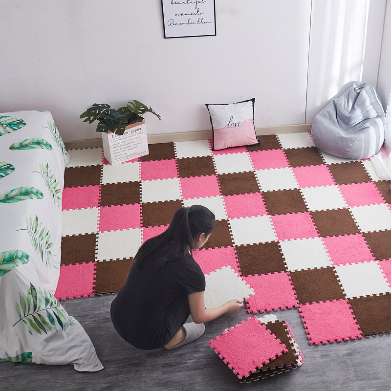 Set of 10 square panel floor mats for a fully padded girl's bedroom, featuring a thickened carpet ideal for crawling and playing by the bedside in the floating window bedroom.