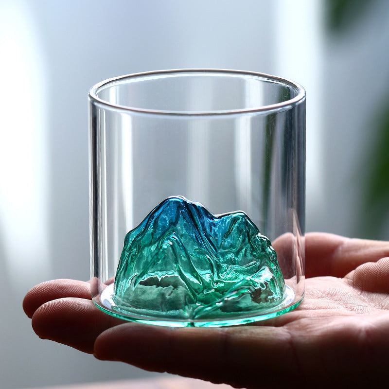 1 pc, Mountain pattern glass cup for drinking various beverages in all seasons.