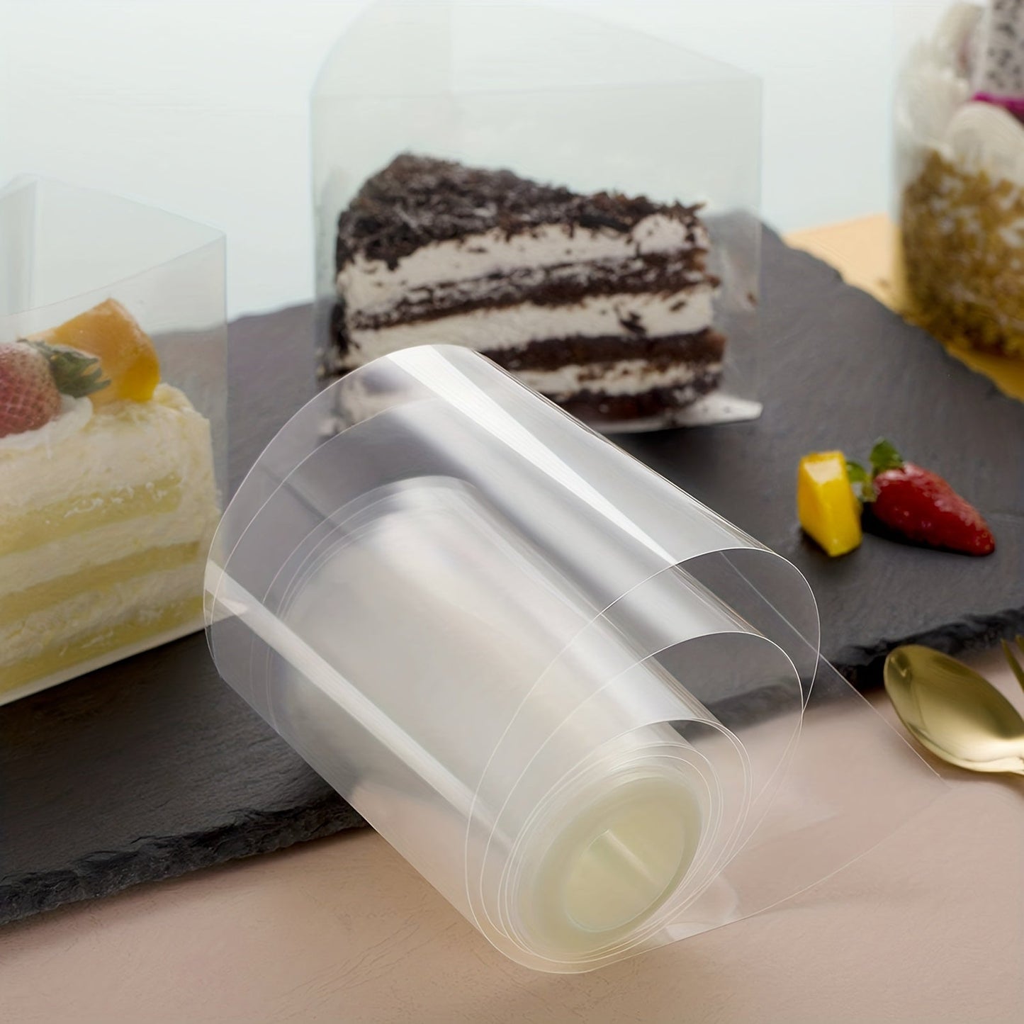 Transparent film cake collar, ideal for creating roll cakes and other desserts. This baking accessory is a must-have for any kitchen, perfect for mousse, chocolate, and pastry creations. Get yours today and elevate your baking experience!