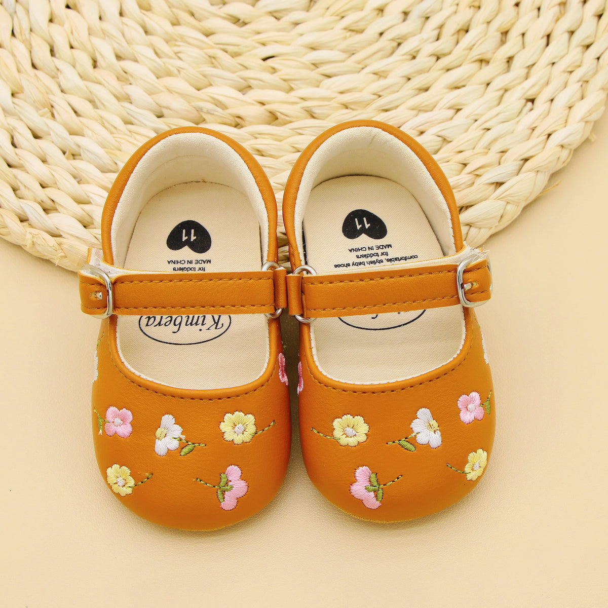 Embroidered flower Mary Jane shoes for baby girls, comfy lightweight non-slip flat sole shoes for indoor/outdoor parties in Autumn.