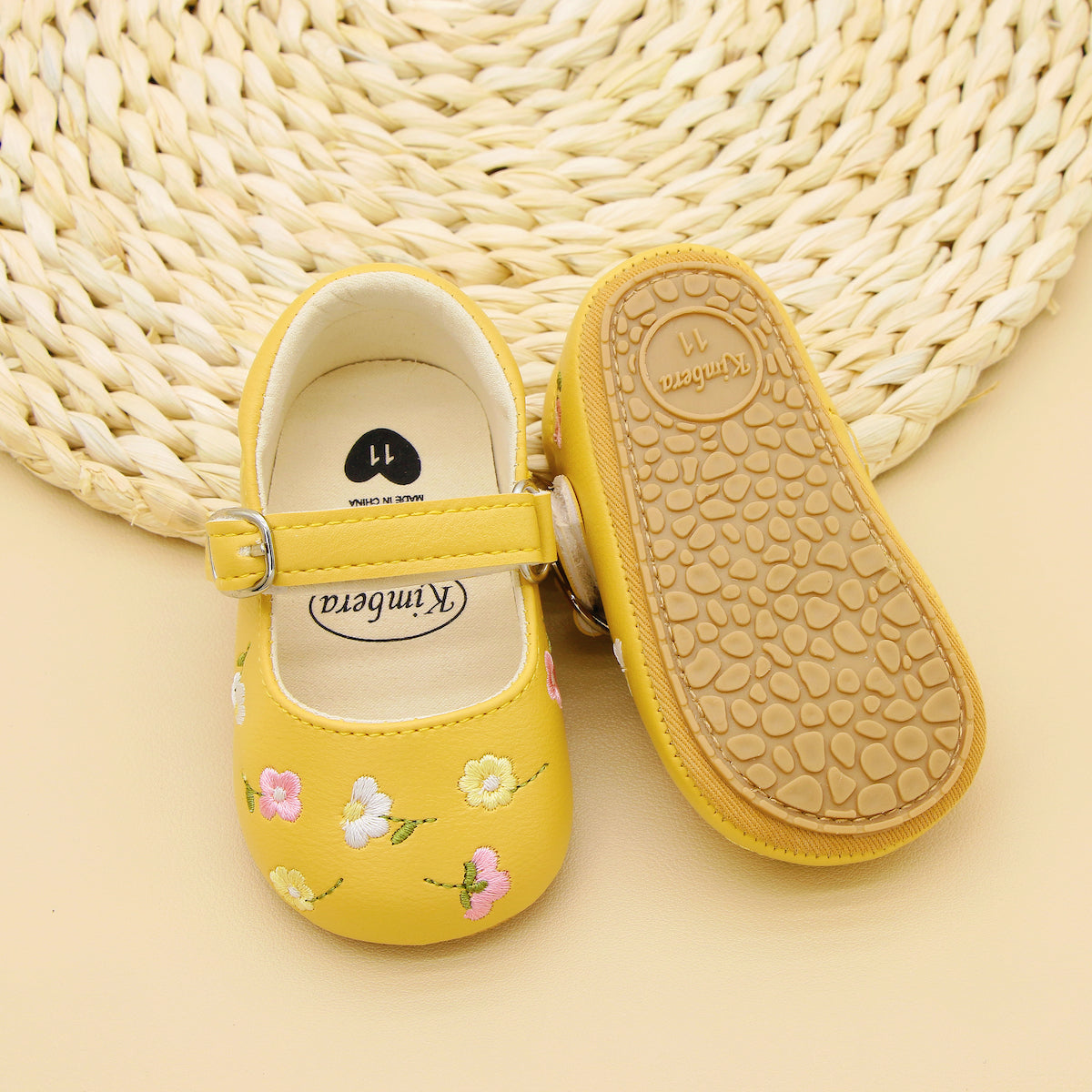 Embroidered flower Mary Jane shoes for baby girls, comfy lightweight non-slip flat sole shoes for indoor/outdoor parties in Autumn.