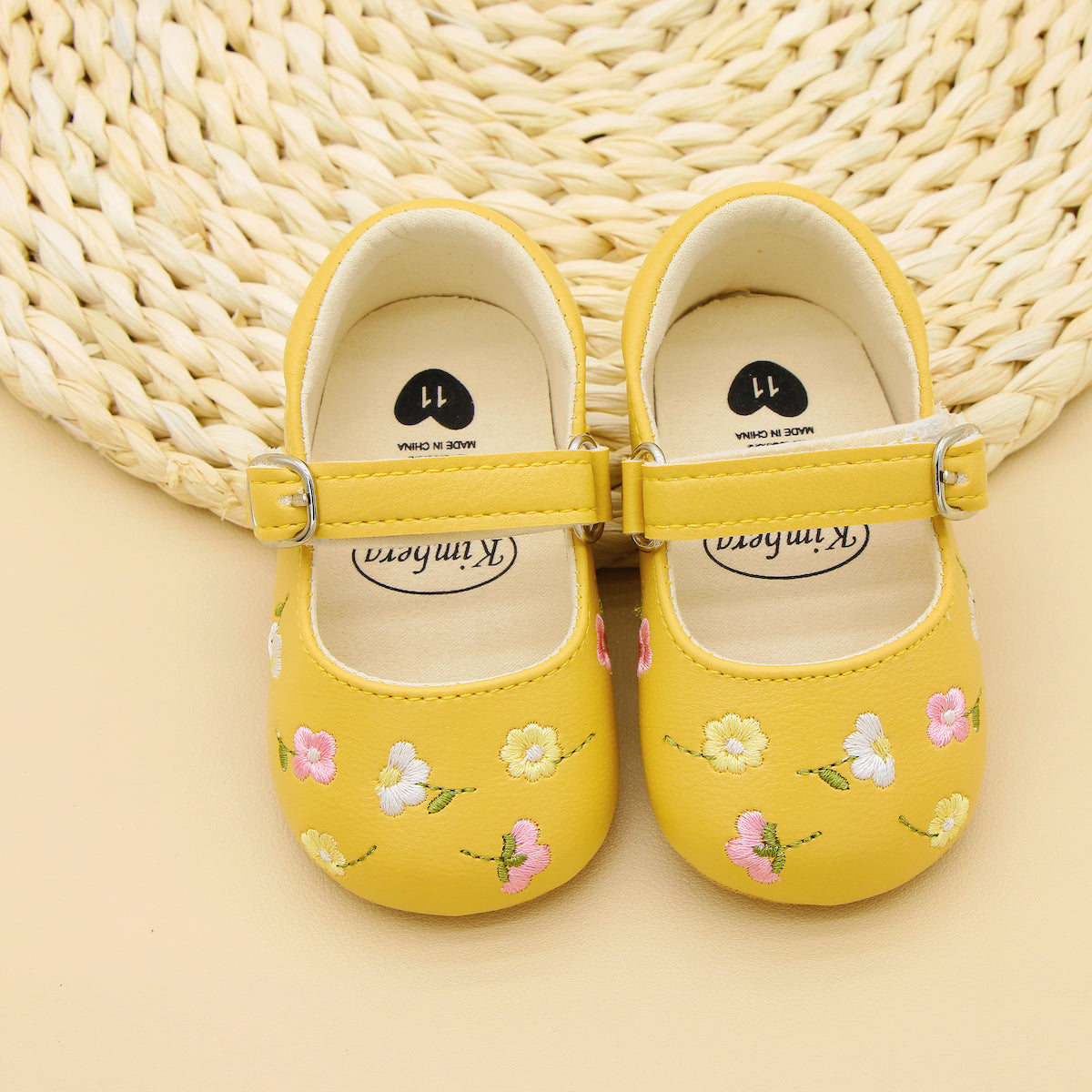 Embroidered flower Mary Jane shoes for baby girls, comfy lightweight non-slip flat sole shoes for indoor/outdoor parties in Autumn.