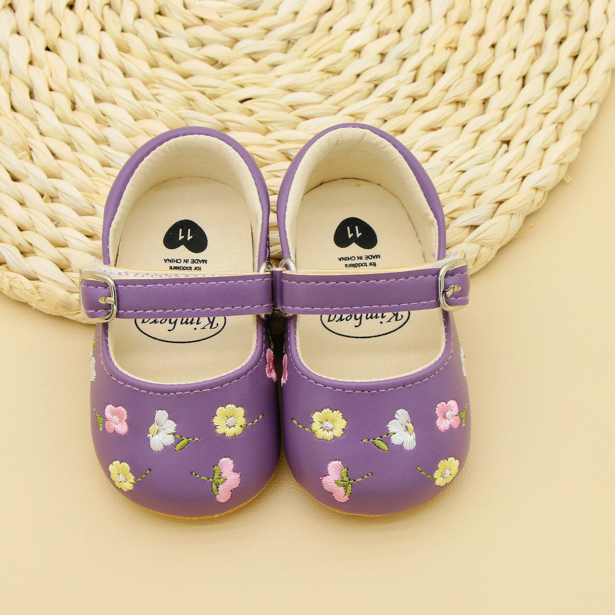 Embroidered flower Mary Jane shoes for baby girls, comfy lightweight non-slip flat sole shoes for indoor/outdoor parties in Autumn.