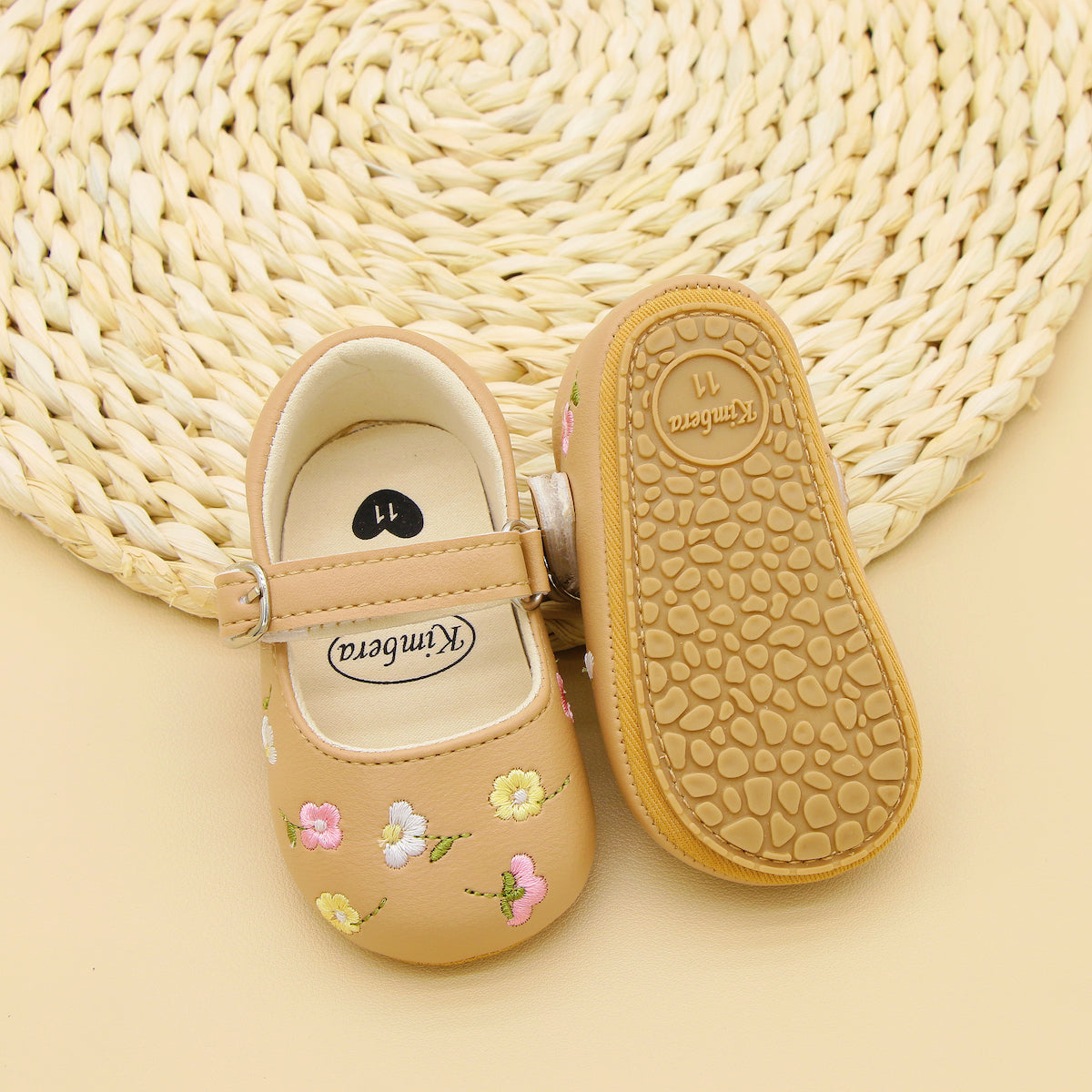 Embroidered flower Mary Jane shoes for baby girls, comfy lightweight non-slip flat sole shoes for indoor/outdoor parties in Autumn.