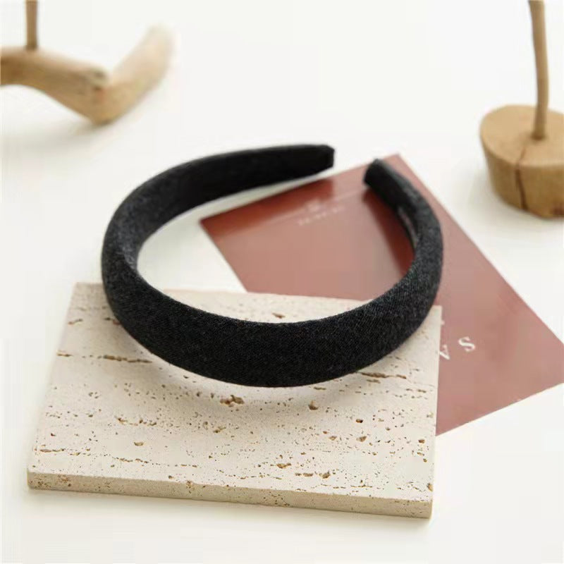 1pc Elegant Wide Headband for Women in Beige, Brown, Black, or Light Brown. Soft fabric design perfect for face wash, makeup, or everyday style. Can also be used as a stylish face covering