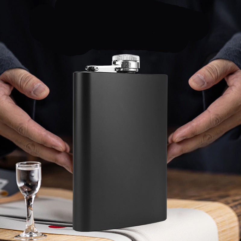 Noxud qotishma frosted hip flask - 1 dona - vino, viski, vodka uchun zamonaviy va portativ ichimlik flaski - sayohat va uyda foydalanish uchun mukammal - erkaklar uchun ajoyib sovg'a, Otalar kuni uchun ideal!