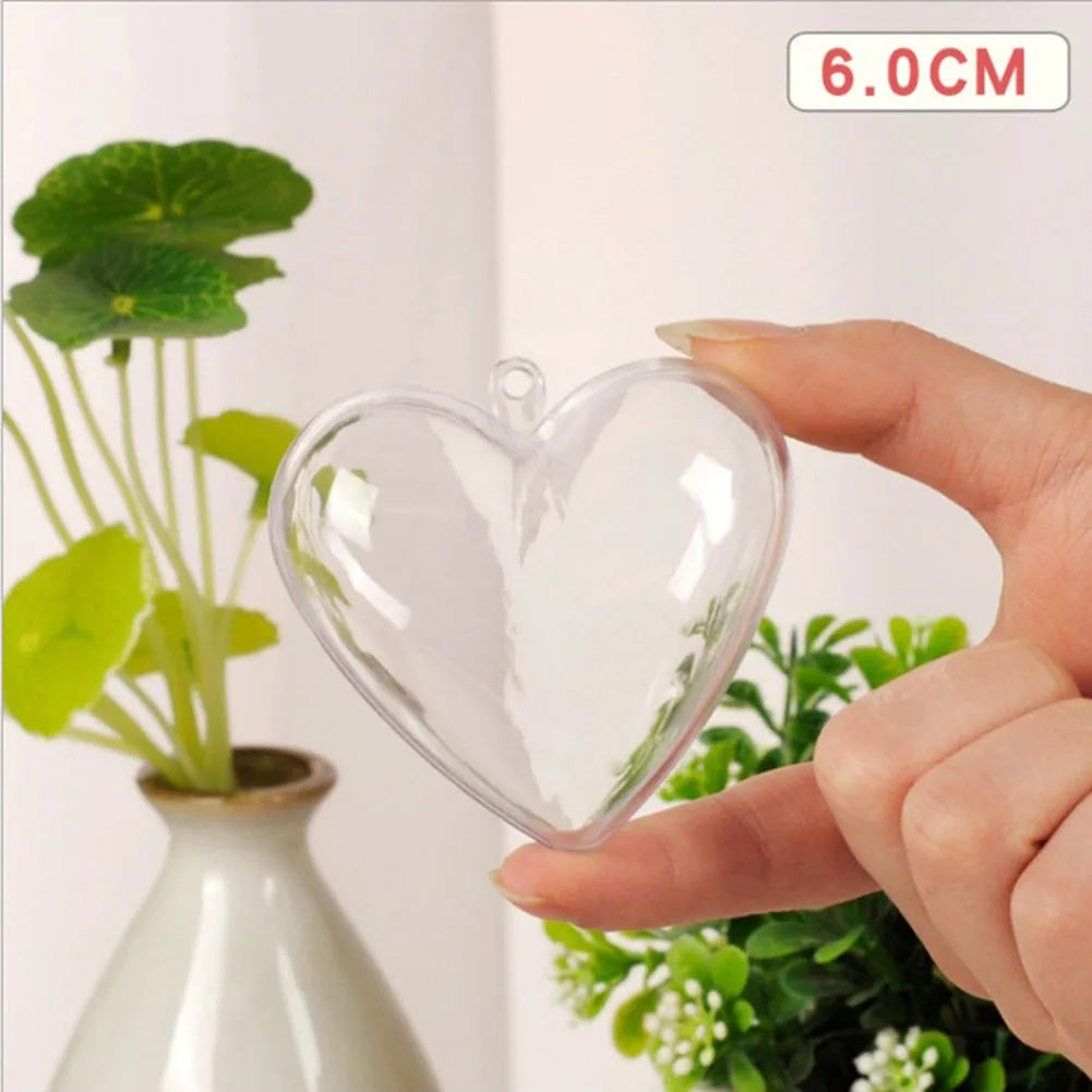 10 clear plastic heart-shaped Christmas ornaments for weddings, parties, and home décor.