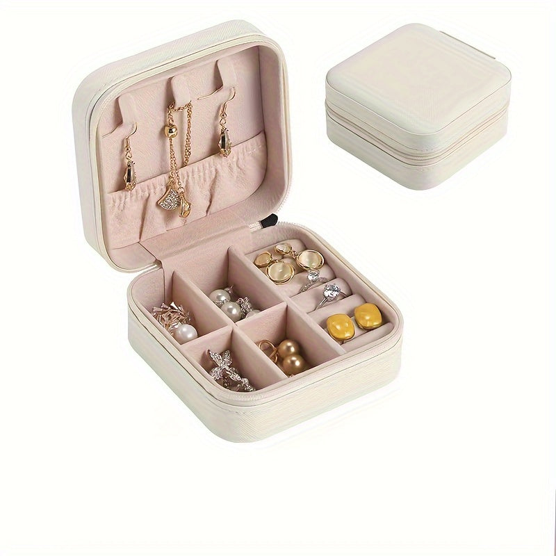 Convenient Travel Jewelry Organizer in Macaroon Color, Sleek and Compact Design for Earrings, Necklaces, Rings