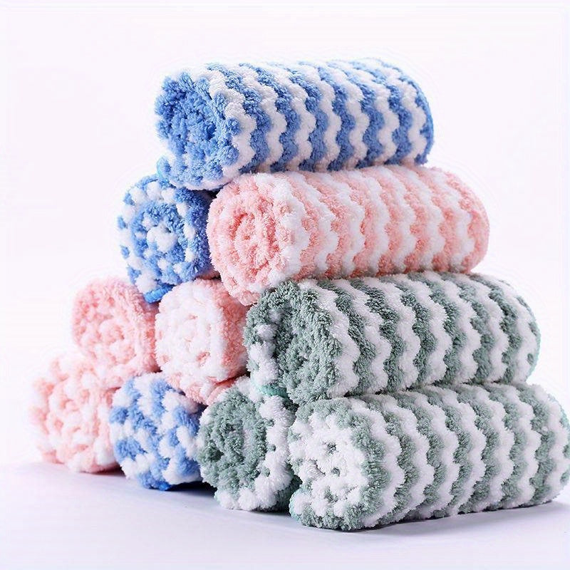 Kitchen Rag: A versatile cleaning cloth for your home. This oil-free dishwashing cloth is perfect for tackling tough stains and grease. With 10/20pcs included, this durable and absorbent towel is a must-have for your kitchen and bathroom. Upgrade your