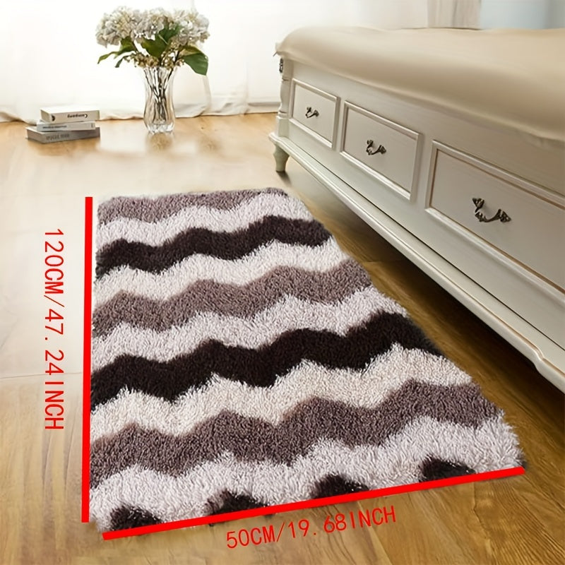 This plush rug in tie-dye style adds a modern and simple touch to any indoor space. It is soft, comfortable, fluffy, and easy to manage, creating a cozy atmosphere in your bedroom, living room, leisure area, entertainment area, or any other indoor space.