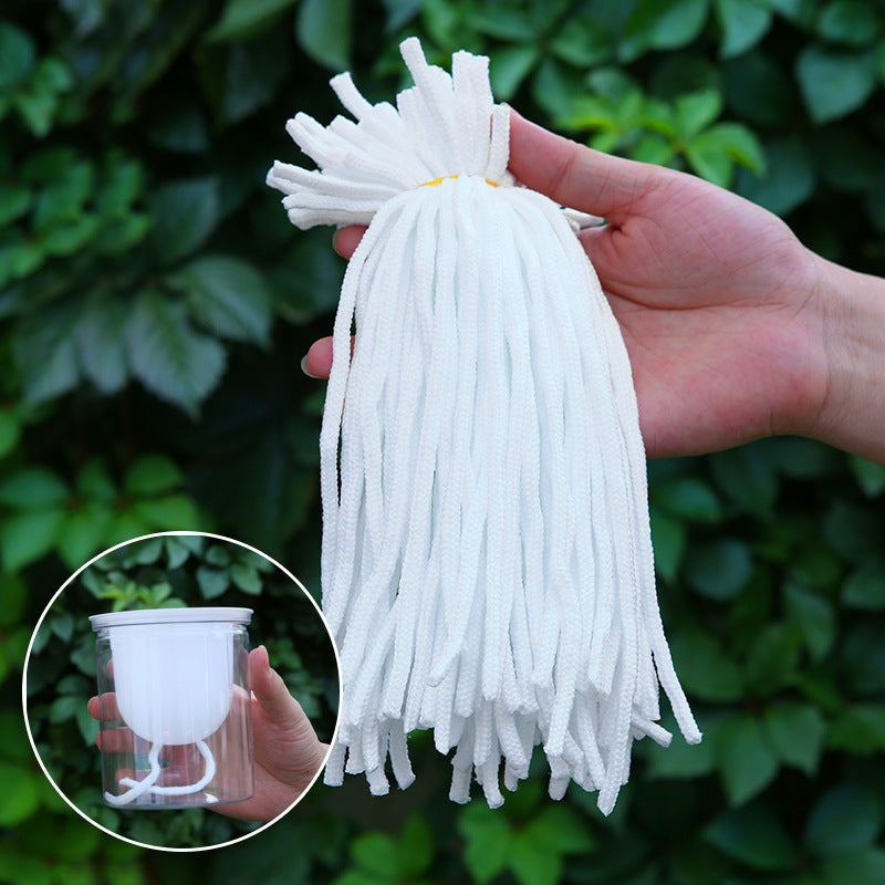 A pack of 100 absorbent cords for flower pots and plant ropes.