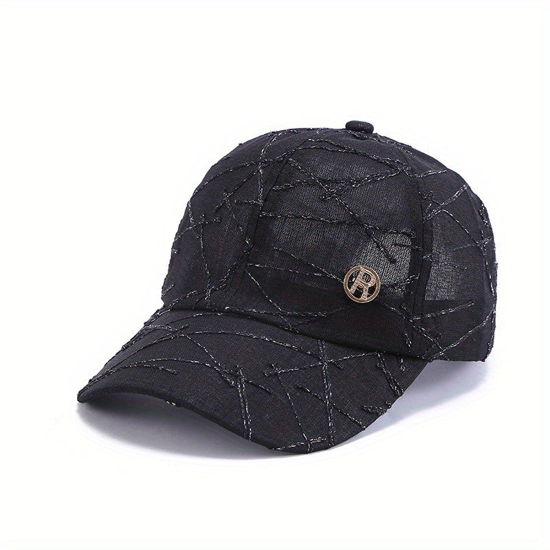 Adjustable breathable baseball caps with geometric pattern, made of lightweight polyester for spring and autumn. Hand-washable. Available in black, white, and gray.