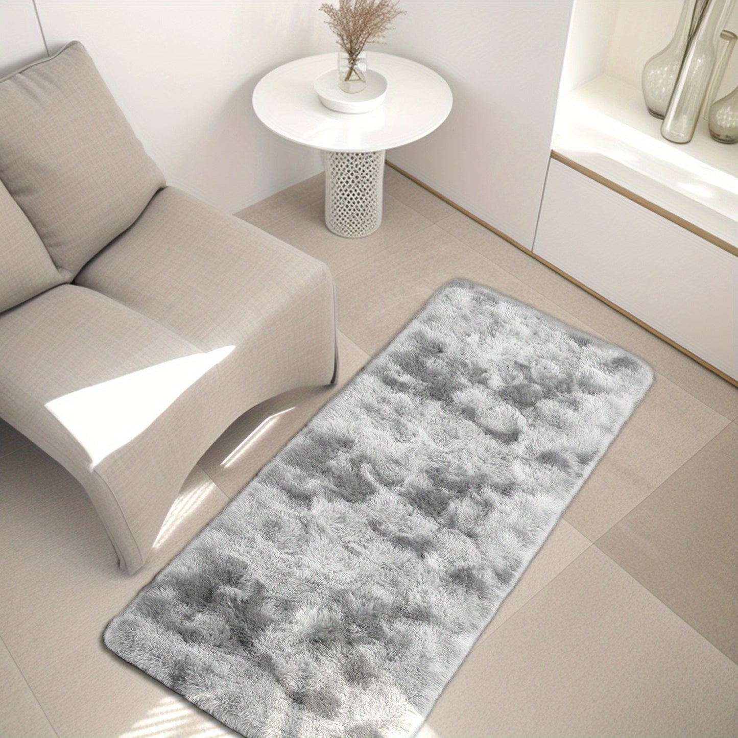 Indulge in luxury with our exquisite 1pc Tie-Dye Gradient Plush Area Mat. Made from soft silk fur, this machine washable mat is perfect for your living room coffee table or bedroom bedside. Available in two sizes: 50.01x100.0cm and 80.01x159.99cm. Cozy