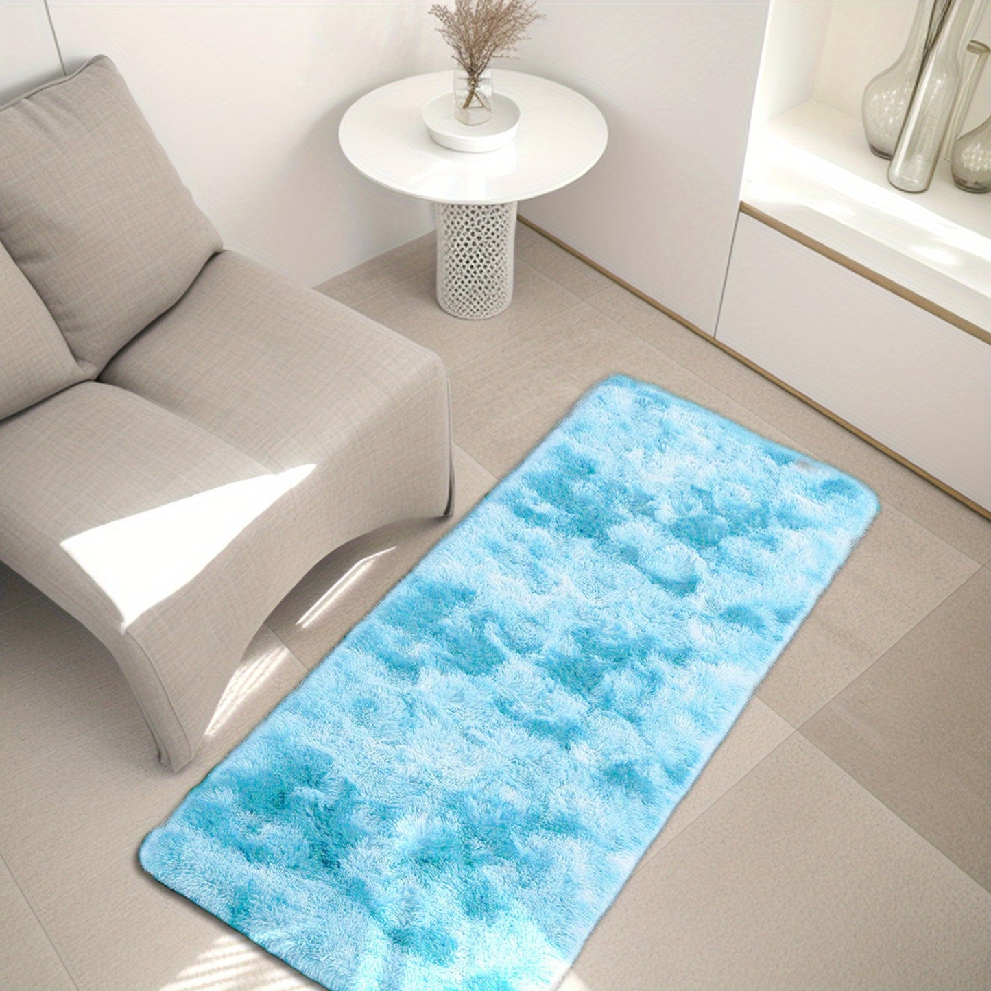 Indulge in luxury with our exquisite 1pc Tie-Dye Gradient Plush Area Mat. Made from soft silk fur, this machine washable mat is perfect for your living room coffee table or bedroom bedside. Available in two sizes: 50.01x100.0cm and 80.01x159.99cm. Cozy