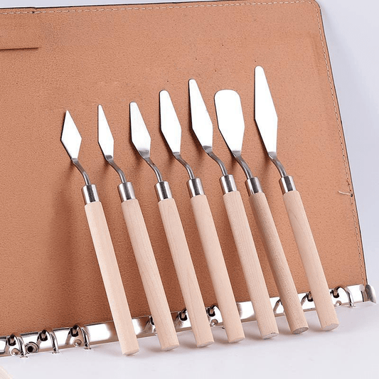 Complete your baking arsenal with this 7-piece Stainless Steel Cake Decorating Set, featuring Fondant Spatulas, Cream Mixing Scrapers, and Oil Painting Shovel. Perfect for pastry artists, these essential tools will elevate your baking creations.