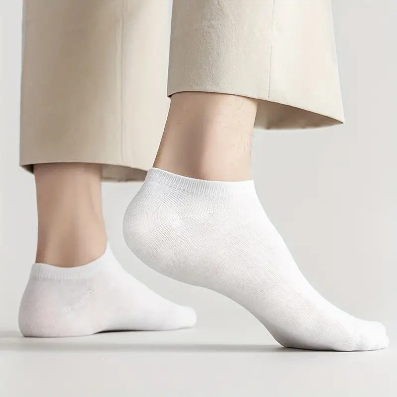 60 pairs of men's solid liner anklet socks for comfortable, breathable, and sweat-absorbent wear outdoors.