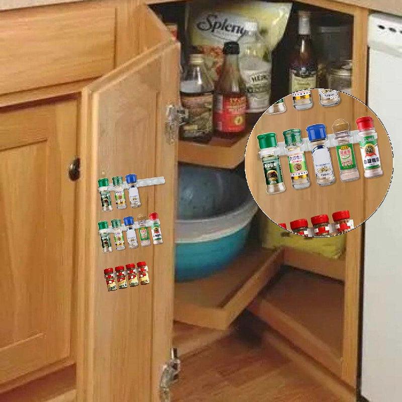 Wall-mounted kitchen seasoning jar rack with 20 clip seasoning clips. This storage rack holds 4pcs of seasoning jars and bottles, can be mounted on cabinets or doors using tape.