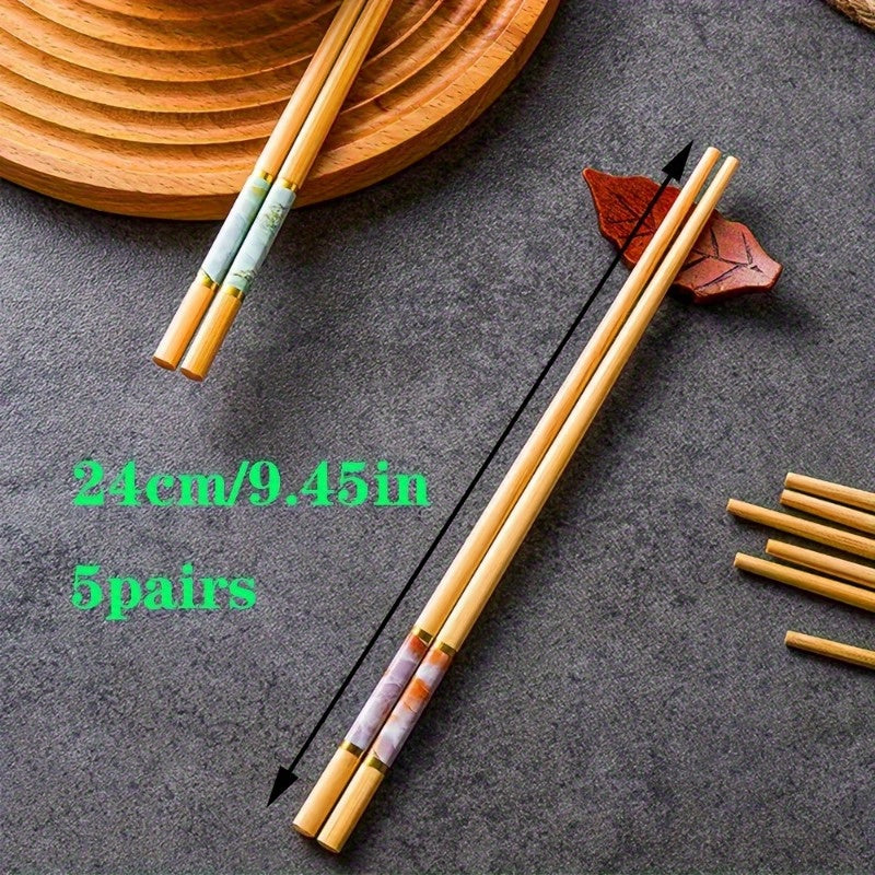 Family set of 5 pairs of bamboo crackle print chopsticks, perfect for Chinese cuisine.