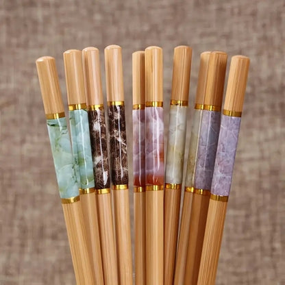 Family set of 5 pairs of bamboo crackle print chopsticks, perfect for Chinese cuisine.