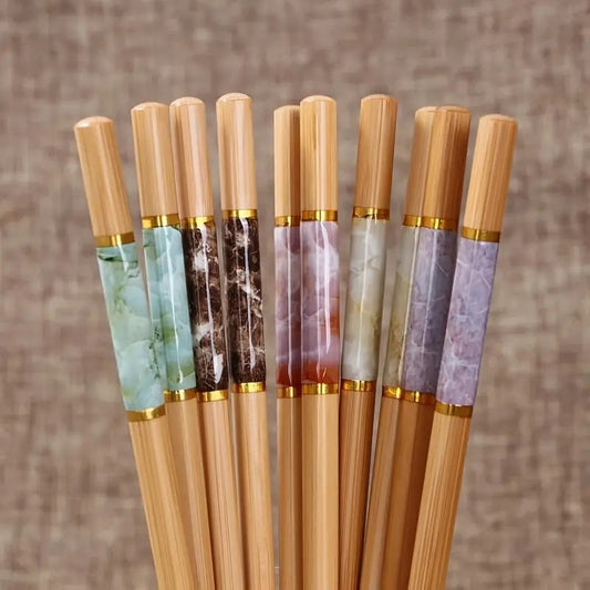 Family set of 5 pairs of bamboo crackle print chopsticks, perfect for Chinese cuisine.