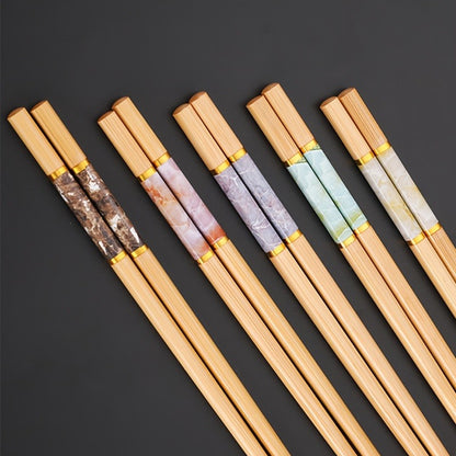 Family set of 5 pairs of bamboo crackle print chopsticks, perfect for Chinese cuisine.