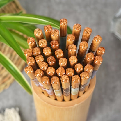 Family set of 5 pairs of bamboo crackle print chopsticks, perfect for Chinese cuisine.