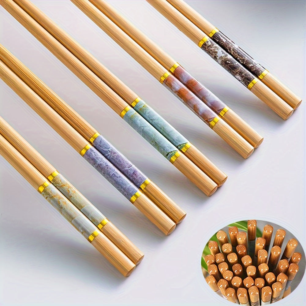 Family set of 5 pairs of bamboo crackle print chopsticks, perfect for Chinese cuisine.