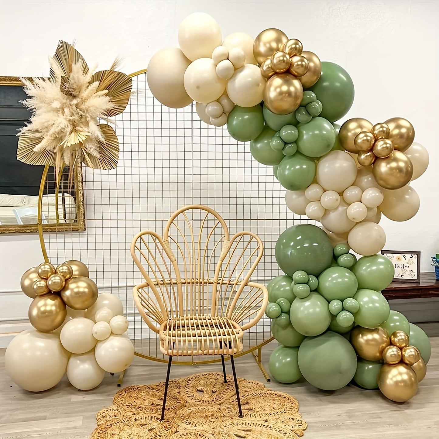 30-piece set of green, white, and golden confetti latex balloons for weddings, birthdays, anniversaries, graduations, and more. Versatile decor for indoor celebrations and birthday parties.