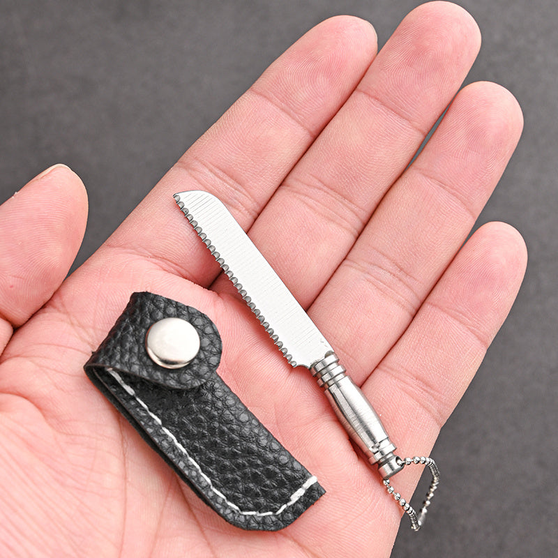 Mini keychain knife made of stainless steel - a portable, handmade novelty tool perfect for outdoor activities such as camping and fishing.