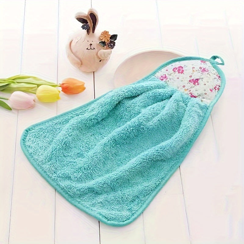 Set of 3 super soft microfiber kitchen hand towels with cute fruit print. Absorbent and quick-dry, perfect for home use and decoration. Can be used as hand towel, dish towel, or kitchen rag.