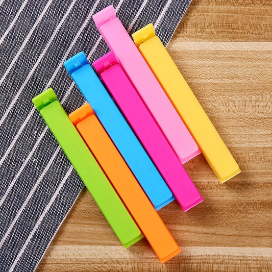 Set of 10 Colorful Food Storage Clips - Made of Strong PP Plastic for Keeping Food Fresh in the Kitchen, in Pink, White, Yellow, and Green - Perfect for Safely Packaging Food and Preserving Freshness | Decorative Clips for Bags | Secure Sealing Clips