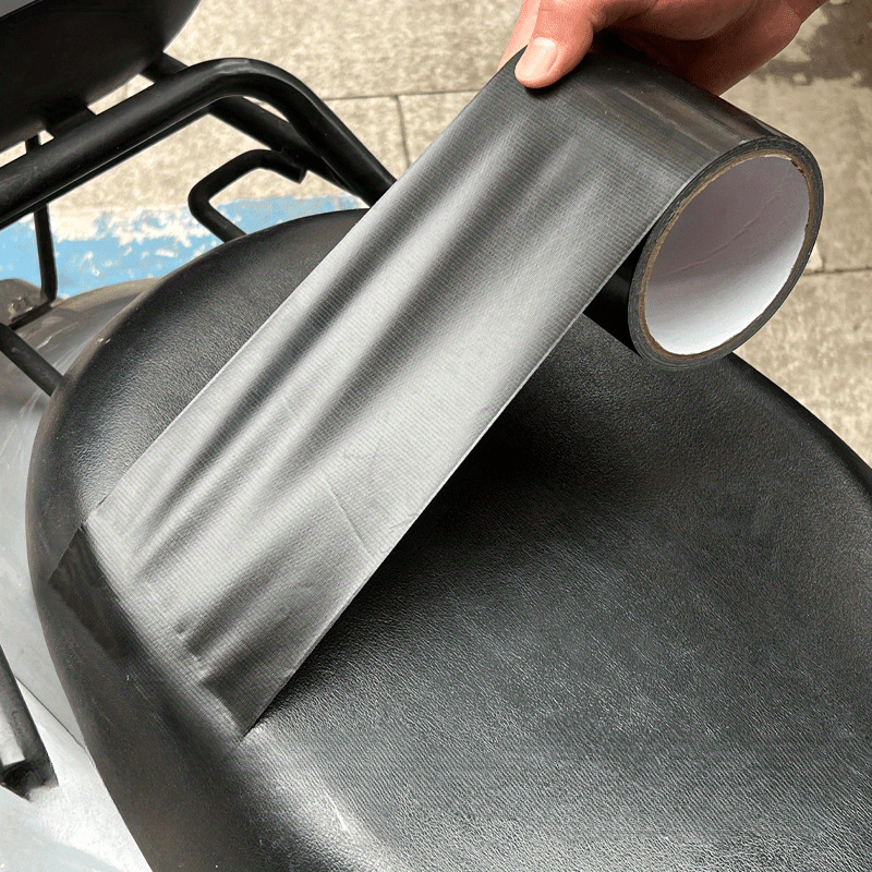 Ideal for use in homes, offices, and restaurants, this waterproof self-adhesive faux leather repair patch is perfect for repairing sofas, car seats, and motorcycles.