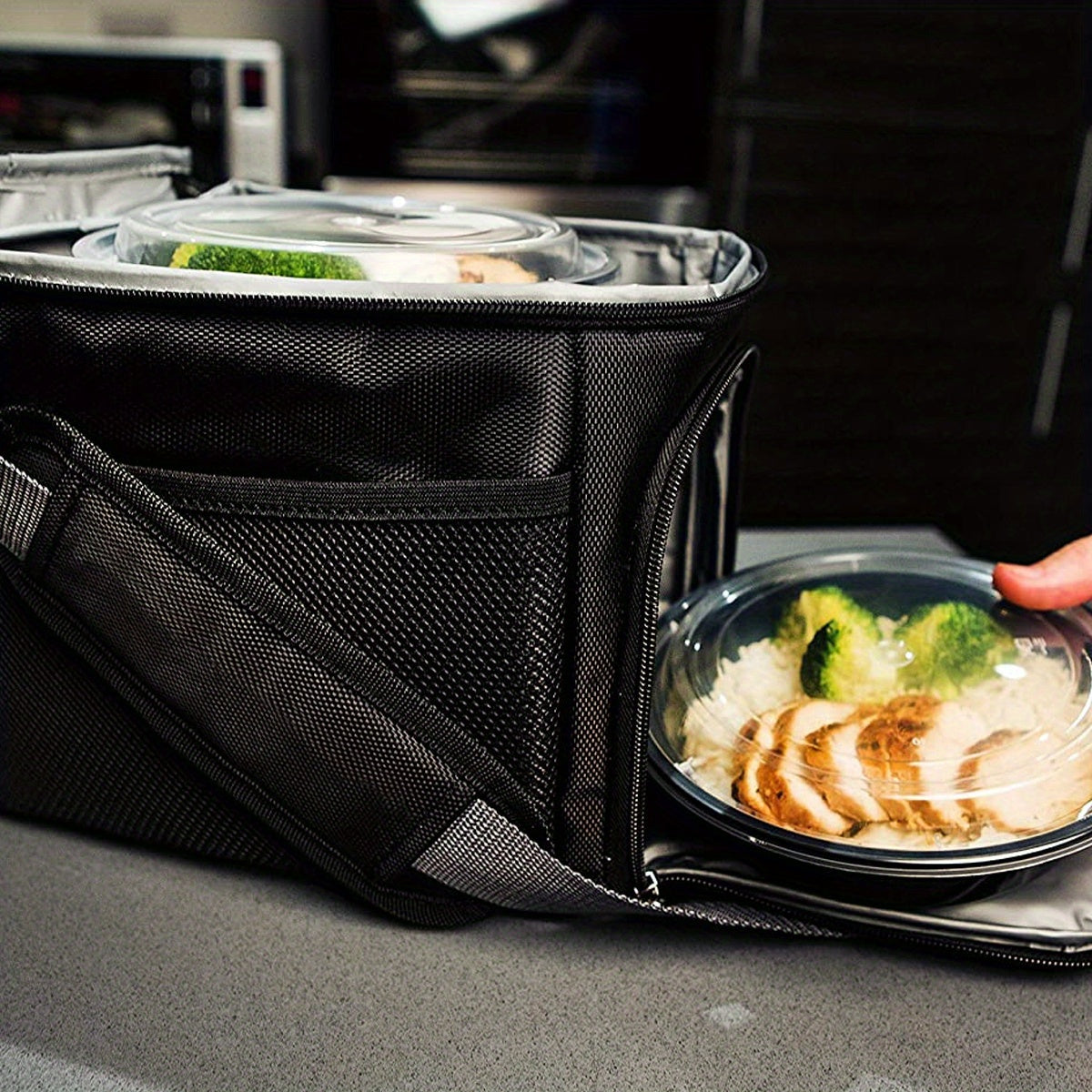 Black Round Food Storage Containers in Sets of 10, 30, or 50 - Stackable, Leak-proof, and Microwave Safe Lunch Boxes with Lids. Perfect for Meal Prep, Outdoor Activities, and School Supplies. Essential Kitchen Storage and Household Item.