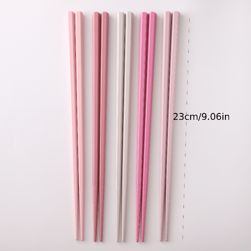 5 pairs of easy-to-clean, durable alloy chopsticks for home or restaurant use.