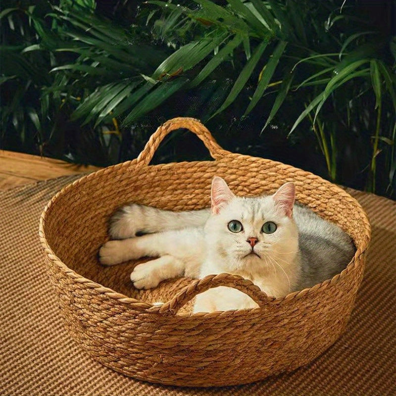 Pair of cozy cat beds made of linen rattan with breathable polyester fill, perfect for all seasons and easy to carry with handles.