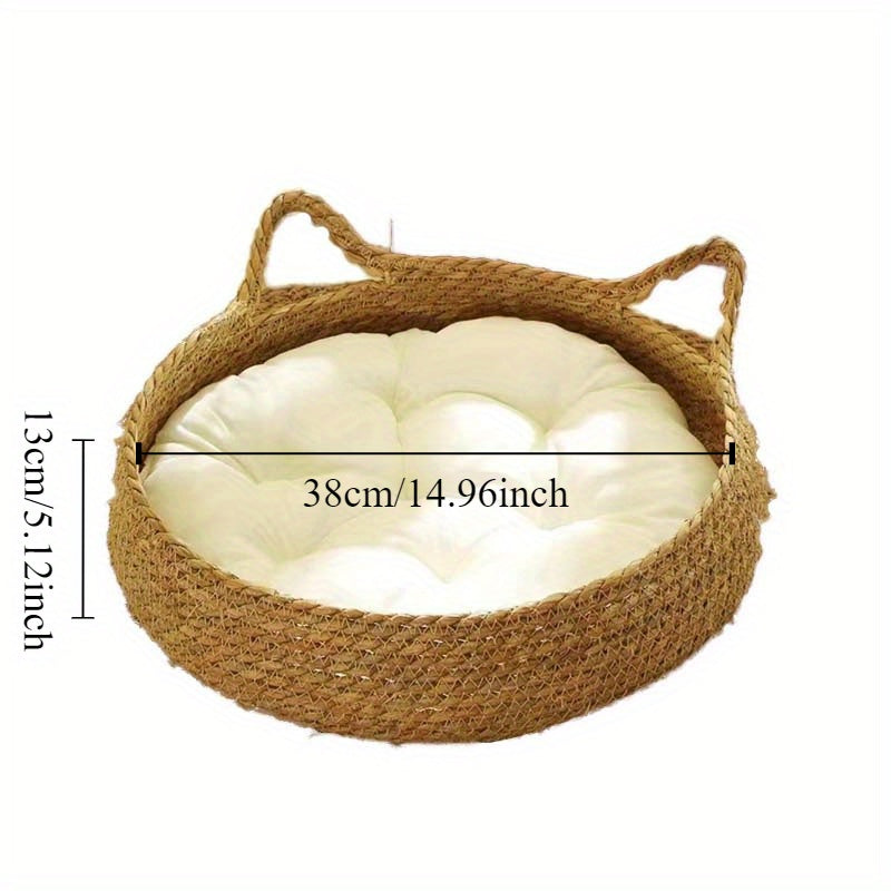 Pair of cozy cat beds made of linen rattan with breathable polyester fill, perfect for all seasons and easy to carry with handles.