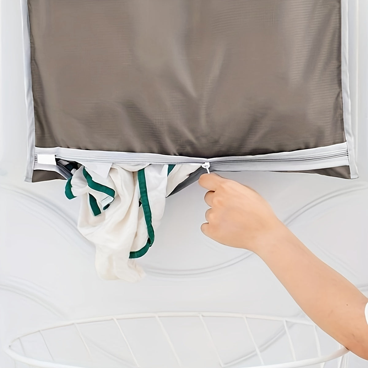 Organize your bathroom, bedroom, and home with our Space-Saving Hanging Laundry Hamper! This fabric storage bag measures 76.99cm x 49.99cm.