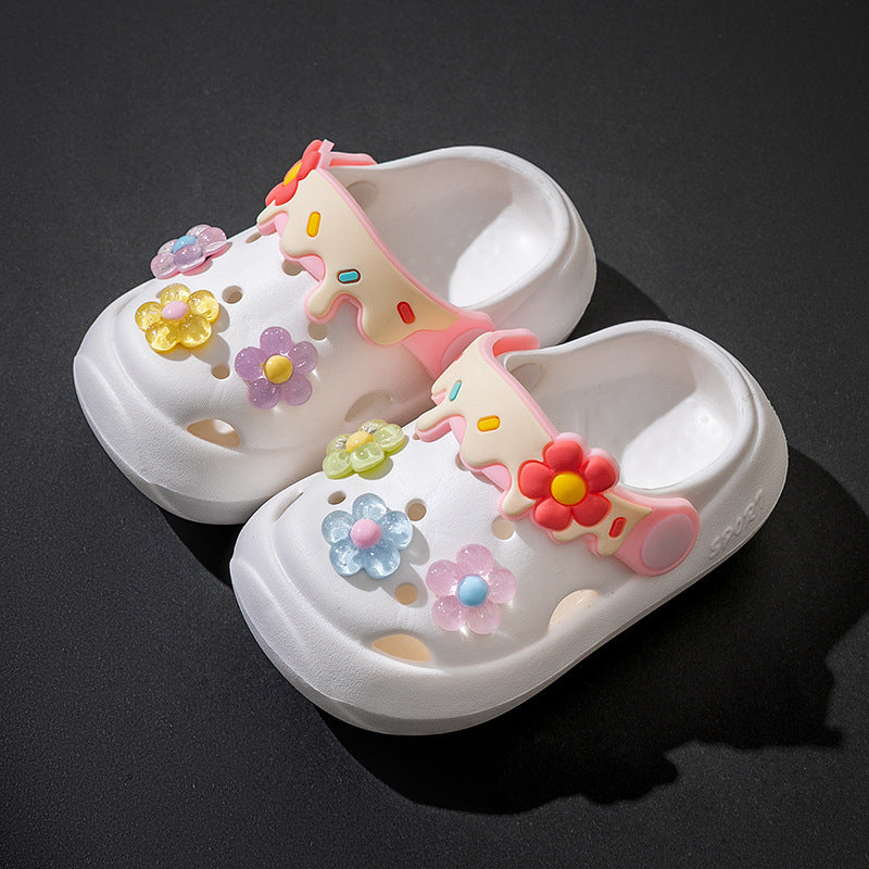 Stylish flower bear slip-on water shoes for girls, breathable and non-slip for indoor/outdoor use.