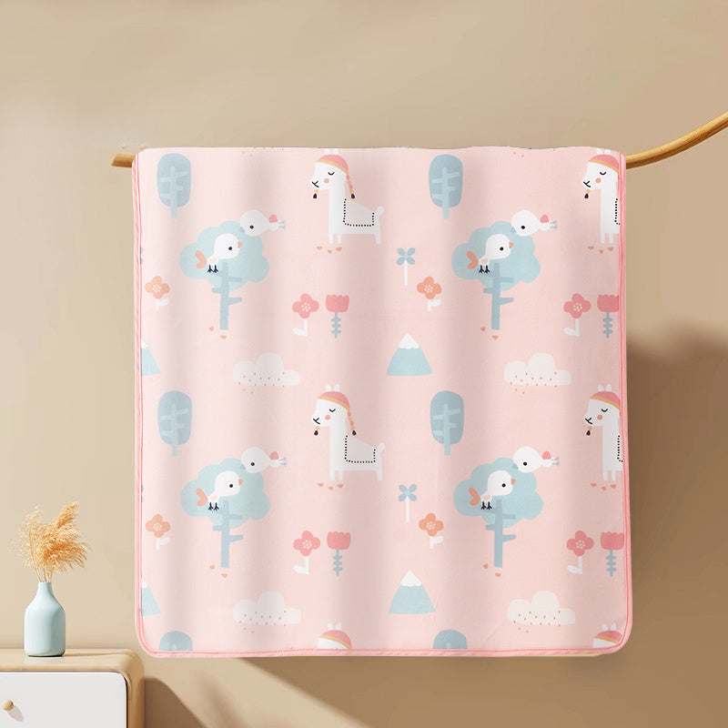 This adorable waterproof diaper changing mat features a charming pattern. It also doubles as an absorbent urine mat and changing pad. This soft, reusable washable mattress pad makes a great Halloween, Thanksgiving, or Christmas gift.