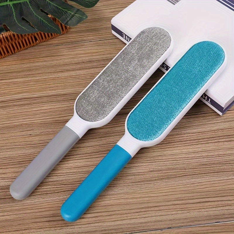 Description: 
Introducing the 1pc Pet Hair Remover Brush, a reusable lint dusting brush that also functions as an electrostatic fabric shaver. This handheld dust cleaner is perfect for removing pet hair and lint from clothes, sofas, and beds. Made from