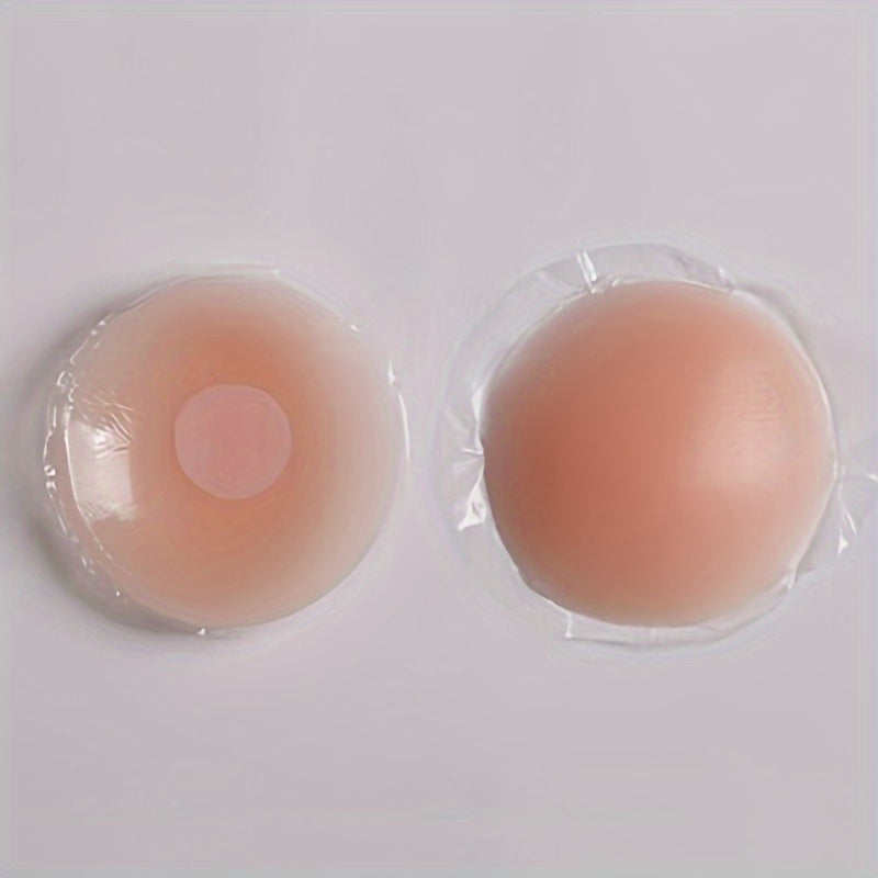 Reusable silicone nipple covers, strapless and invisible, for women's lingerie and underwear.