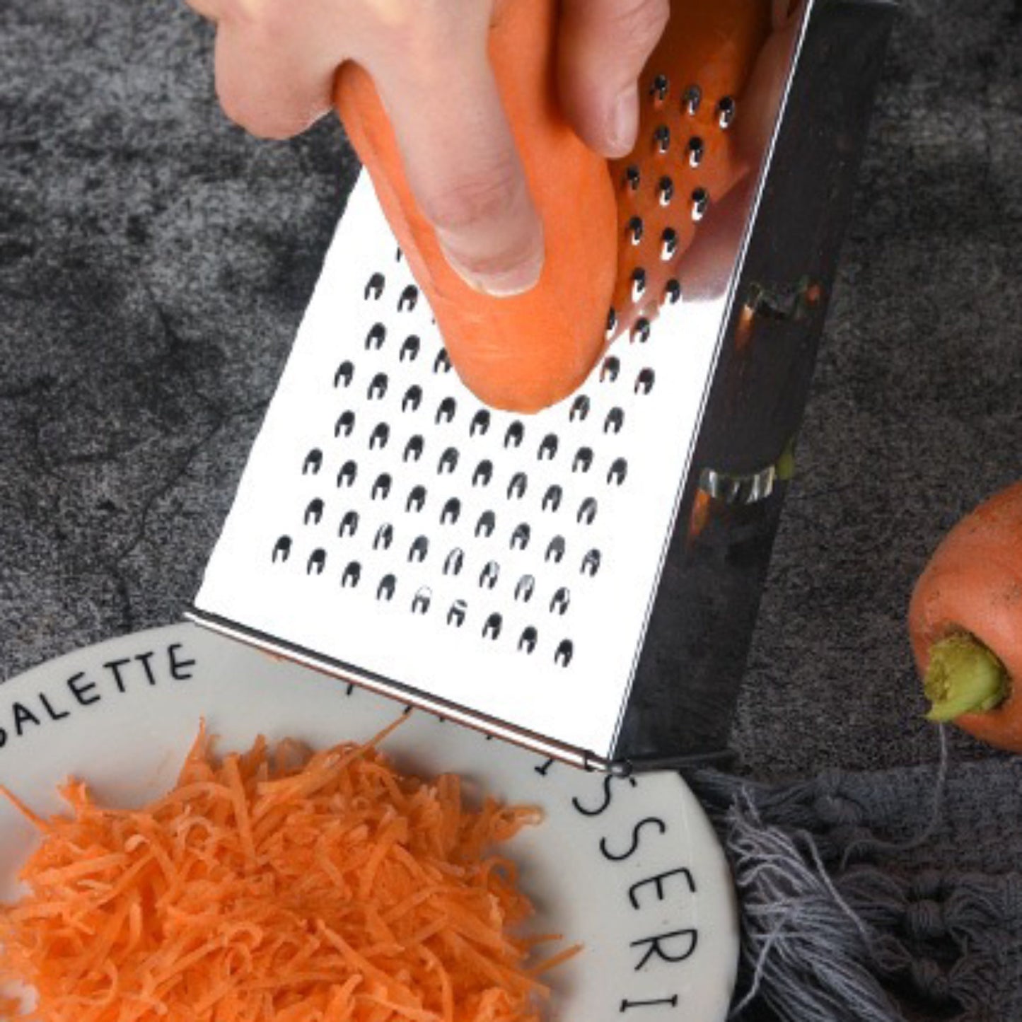 High-quality Stainless Steel Box Grater for Long-lasting Use - Ideal for Shredding Vegetables, Cheese, and More in a Safe and Efficient Manner - Perfect for Home and Professional Kitchens.